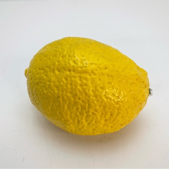 Lemon - Picture 8 of 8